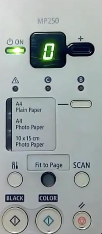 Wyświetlacz drukarki Canon PIXMA MP250 z cyfrą 0 oznaczającą wejście w tryb serwisowy