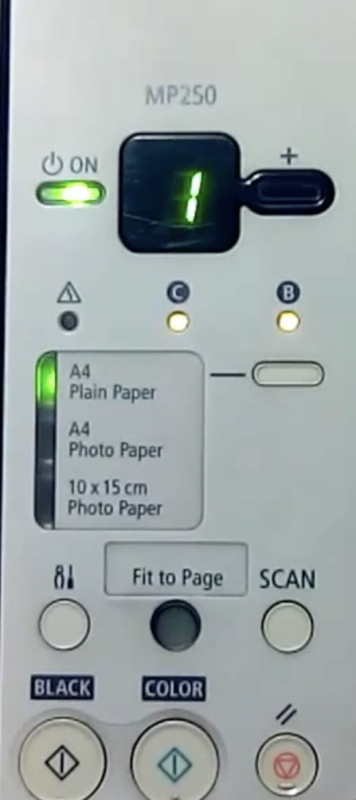 Wyświetlacz drukarki Canon PIXMA MP250 z cyfrą 1 podczas wchodzenia w tryb serwisowy
